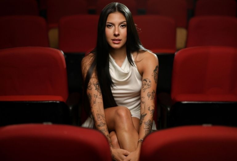Ana Castela aposta no amor no novo single “Imagina o Trabalho”